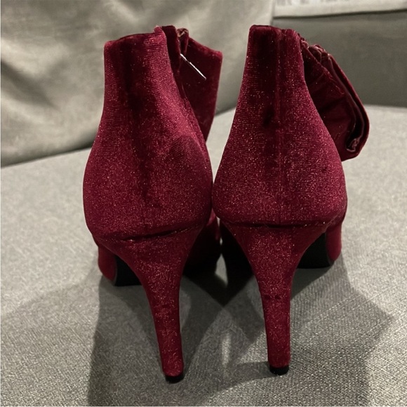 OLD NAVY MARION WINE COLOUR VELOUR POINTY TOE HIGH HEELS BOOTIE SIZE 8 - Picture 4 of 11